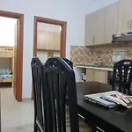 Lalzi Bay, Lura 1 Ground Floor Casa vacanze