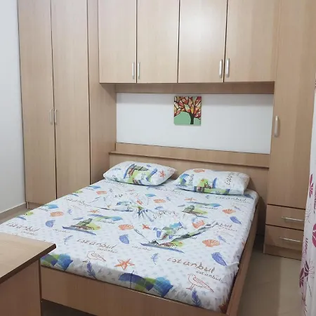 Holiday home Lalzi Bay, Lura 1 Ground Floor Apartament