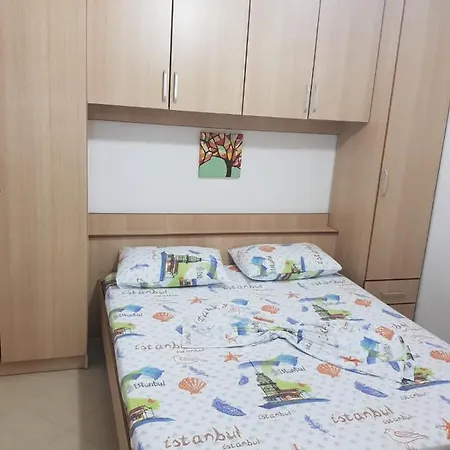 Holiday home Lalzi Bay, Lura 1 Ground Floor Apartament *