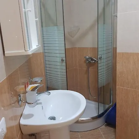 Lalzi Bay, Lura 1 Ground Floor Apartament *