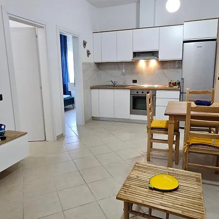 Lalzi Bay, Lura 1 Ground Floor Dom wakacyjny Durrës