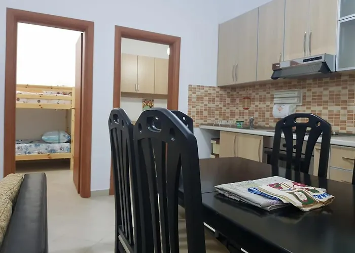 Lalzi Bay, Lura 1 Ground Floor Casa vacanze